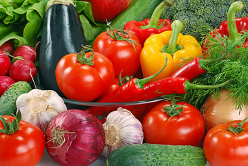 Composition with variety of raw vegetables