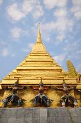 Naklejka premium Statues at Wat Phra-Kaew