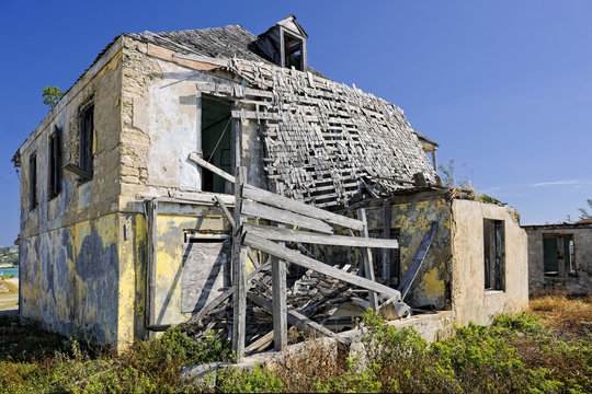 Abandoned ruined home in Governor's Harbour