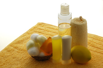 Lemon flavored SPA set on yellow towel