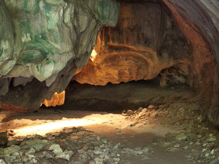 Entrance to Tham Than Lot Noi Cave