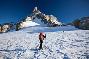 Backcountry skiers at Mont Blanc, France. - obrazy, fototapety, plakaty