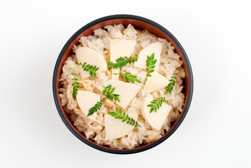 たけのこご飯・どんぶり盛り