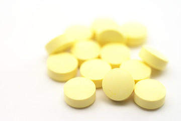 錠剤 黄色