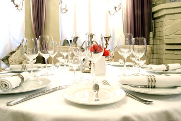 Dining table in modern restaurant