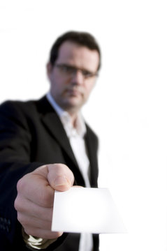 Businessman pr&eacute;sentant une carte de visite