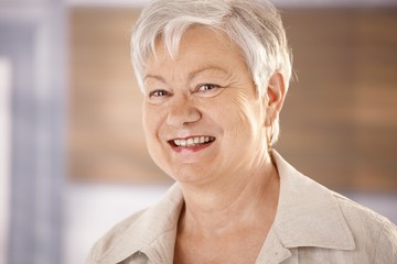 Fototapeta na wymiar Portrait of elderly woman with white hair