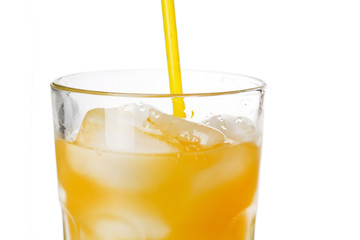 glass of orange juice with ice