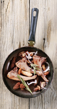 Roast lamb chops and mushrooms