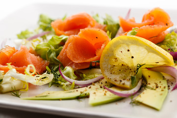 Smoked salmon with vegetables