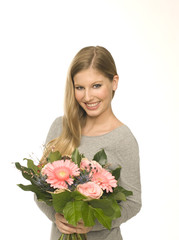 Frau mit Blumenstrauss