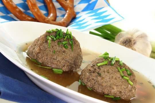 Leberkn&ouml;delsuppe
