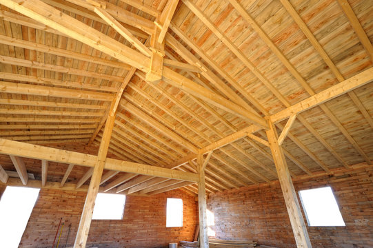 intérieur d'une maison bois en construction