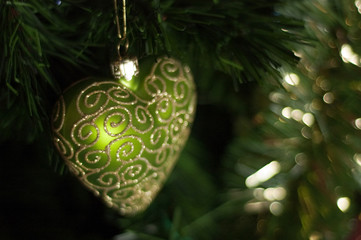 Green heart christmas decoration