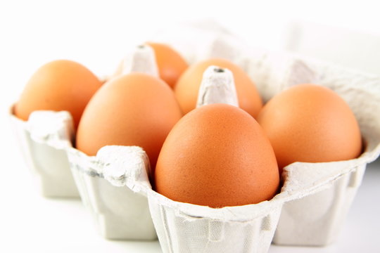 Eier in Eierpackung