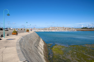 Ebbe in Saint-Malo