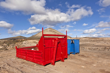 loading platform for lorry in volcanic area