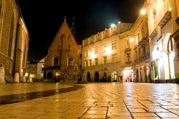 Fototapeta na wymiar Night scene in Krakow