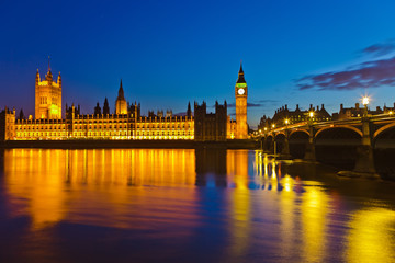 Obraz na płótnie Canvas Big Ben and Houses of Parliament in London