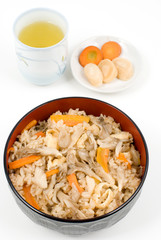 まいたけごはん・どんぶり盛り