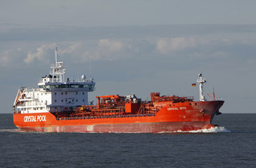 Tankschiff auf der Nordsee vor Cuxhaven