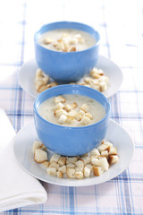 Onion pureed soup