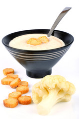 Velouté de choux-fleurs et ses croutons
