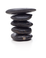 Ein Stapel schwarzer Steine