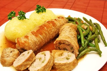 Roulade mit Bohnen