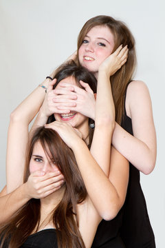 non vedo, non sento e non parlo