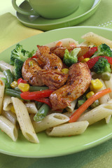 Pasta with chicken and vegetables