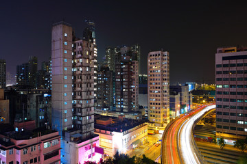 Fototapeta na wymiar traffic by night in Hong Kong