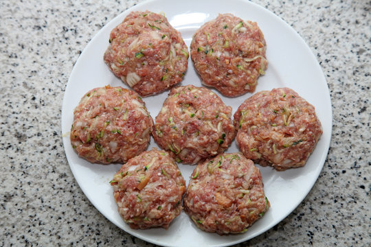 Hackfleisch-Zucchini-Frikadellen