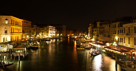 Fototapeta na wymiar Night in Venice
