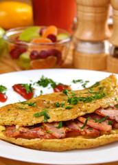 Omelet with bacon