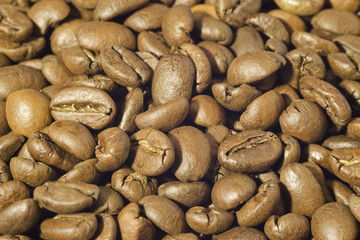 grains de café à moudre