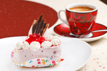 fruit cake with coffee