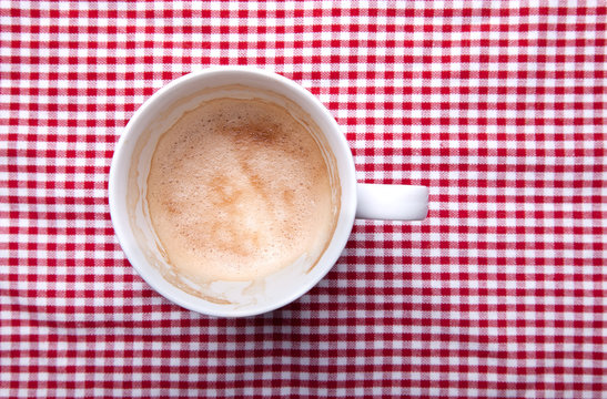Halbleere Kaffeetasse