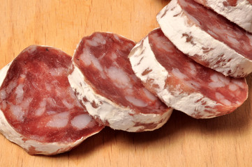saucisse sèche en rondelles 05