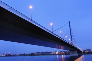 Oberkasseler-Brücke