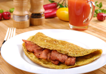 Omelet with bacon