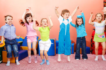 Preschoolers jumping