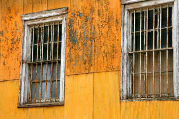 Vergitterte Fenster, Altstadt Valparaiso, Chile