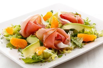 Salad - smoked bacon and vegetables