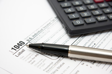 Filling in u.s. individual tax form 1040