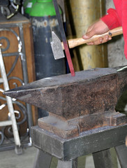 forge forgeron métallerie ferronnerie d'art