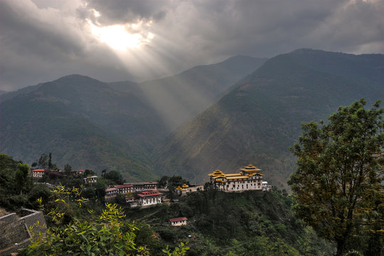 Bhutan - Dzong in Tashigang