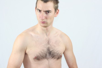 Homme mena&ccedil;ant