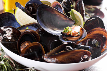 Muscheln im Weisswein