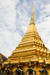 Naklejka premium Great golden pagoda